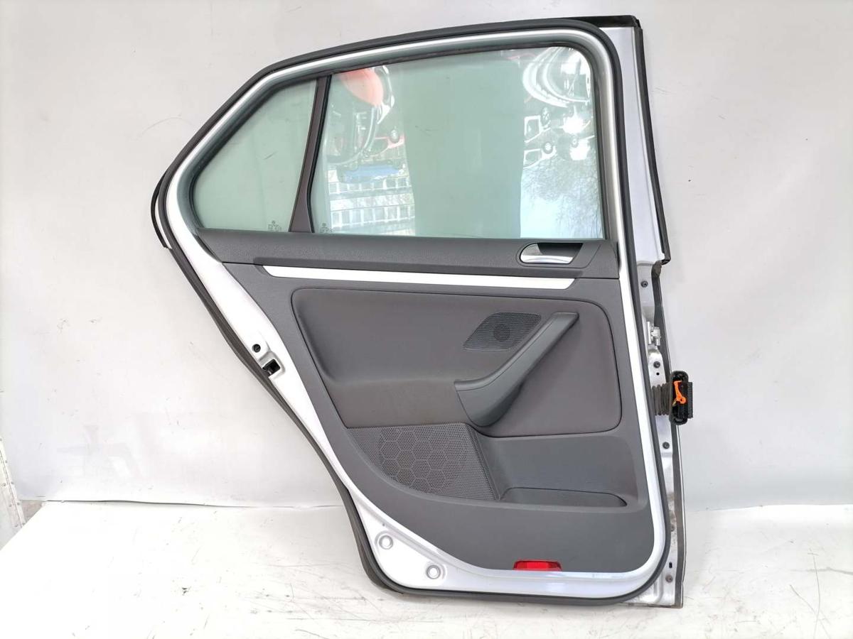 VW Jetta 1K2 original T&uuml;r hinten links LA7W Reflexsilber Bj.2007